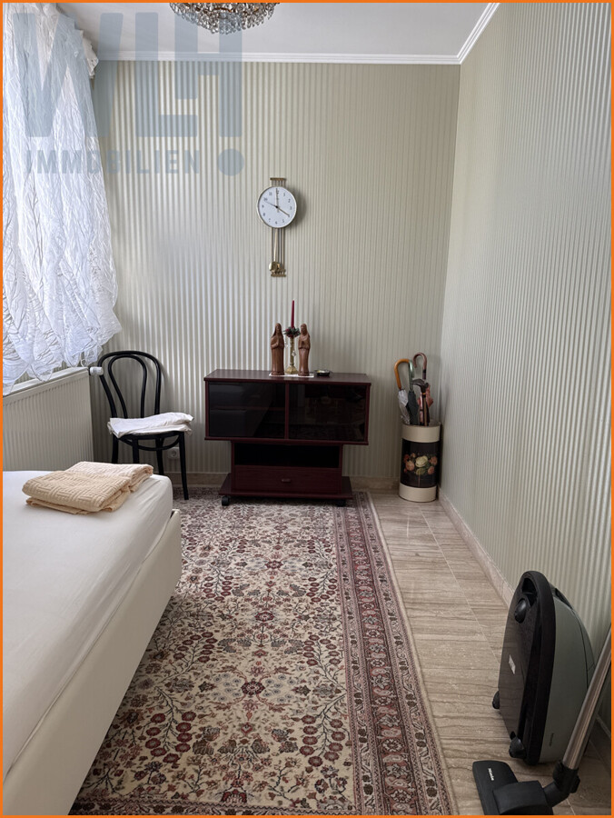 Foto: Ebenerdig wohnen im Heideviertel: gepflegter Bungalow mit Wintergarten, Klimaanlage und Garage